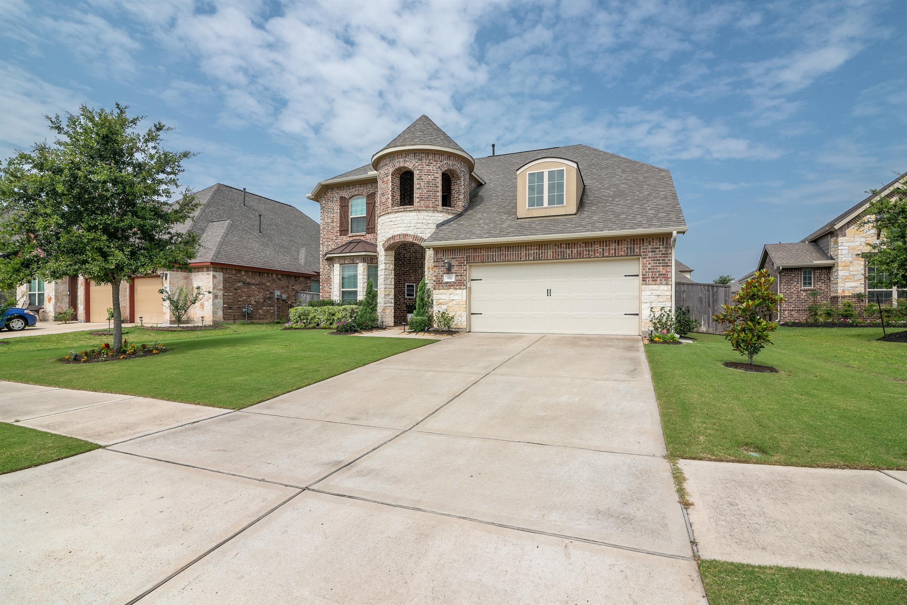 9711 Turquoise Sky Court
